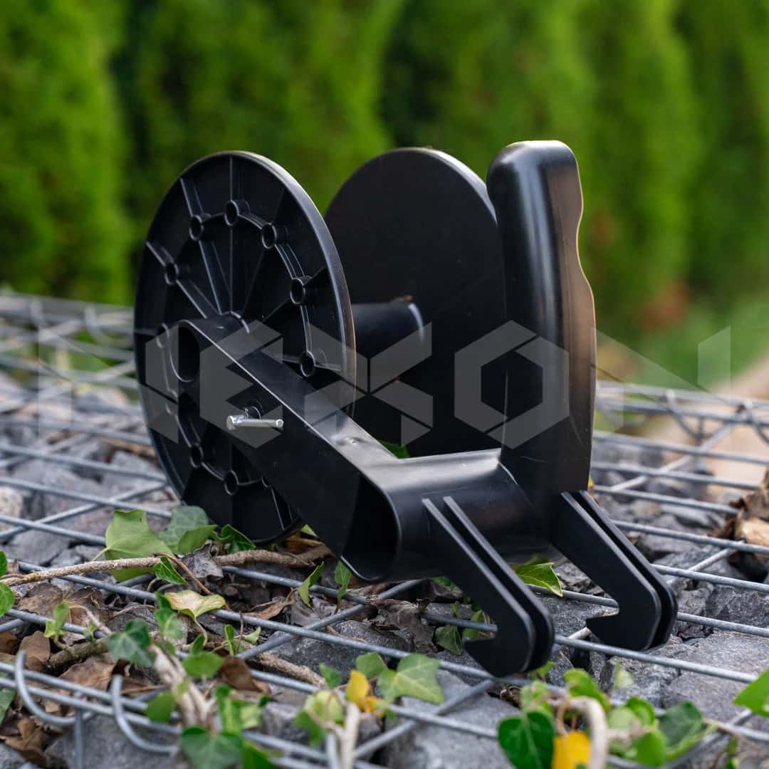 NEXON ECO Electric Fence Wire Reel with Belt – Black