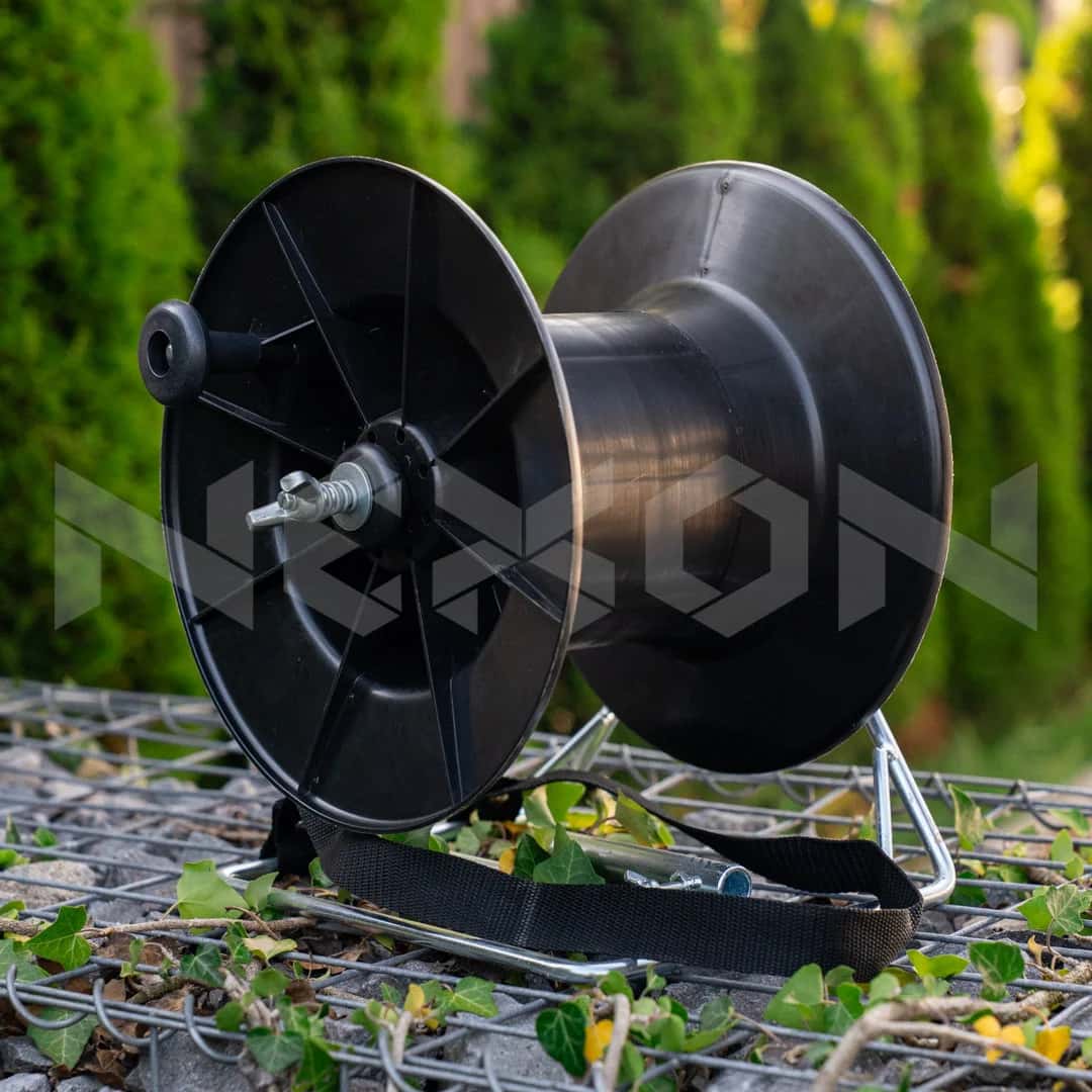 NEXON Electric Fence Wire Reel with Belt 4000m